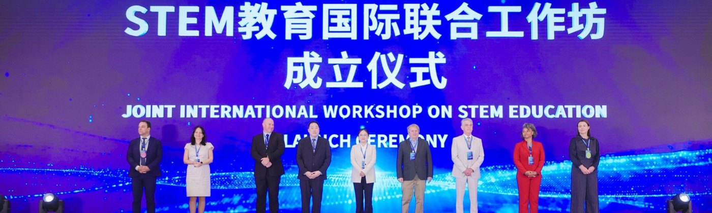 背景大图