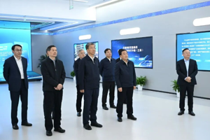 高校区域技术转移转化中心（江苏）综合服务中心正式启用 信长星怀进鹏讲话  刘小涛出席